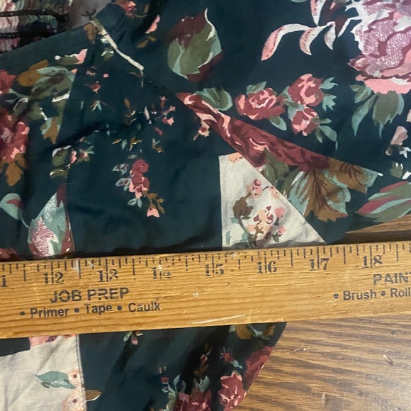 Floral Patchwork Maxi Dress with Puff Sleeves size 6 - Picture 5 of 11